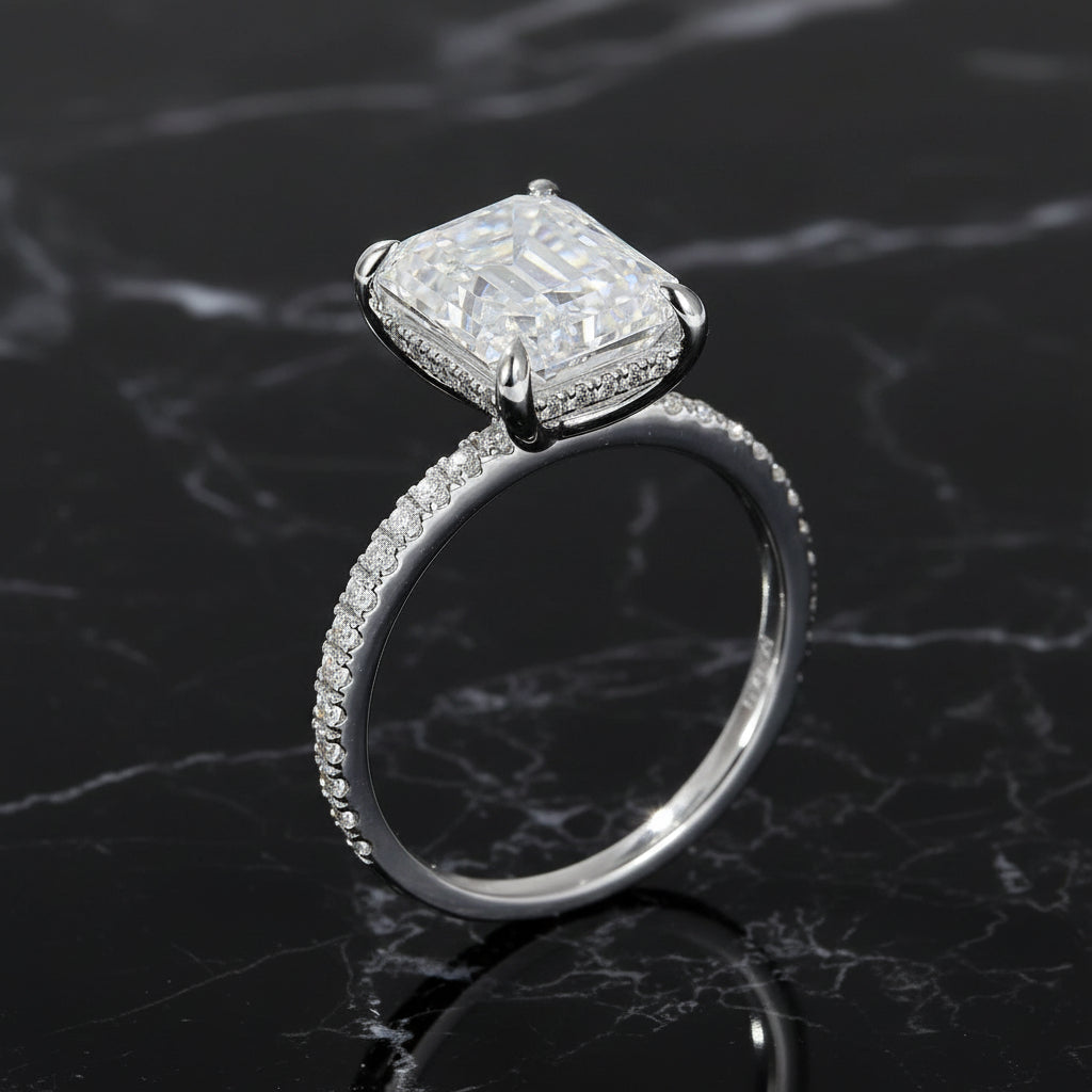 S925 Emerald Cut 4ct Moissanite Engagement Ring, 4 Carat VVS1 D-Color 3EX-Cut Moissanite Four-Prong Sterling Silver Ring