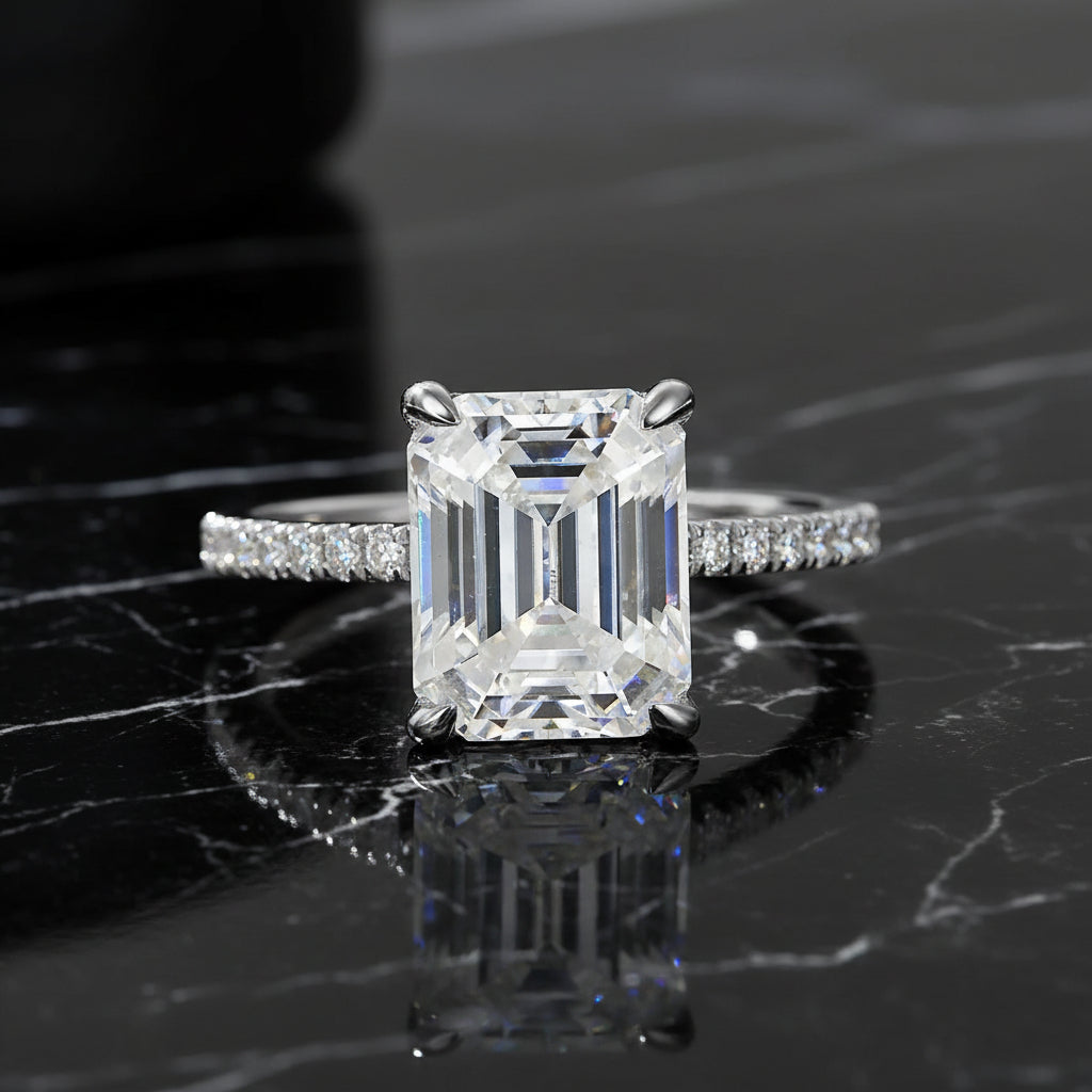 S925 Emerald Cut 4ct Moissanite Engagement Ring, 4 Carat VVS1 D-Color 3EX-Cut Moissanite Four-Prong Sterling Silver Ring