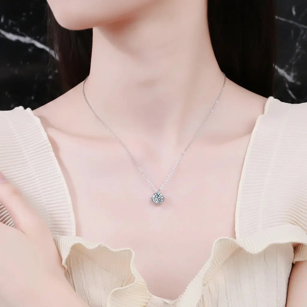 VVS1 D Moissanite Diamond Pendant Necklace for Women SORI STYLE